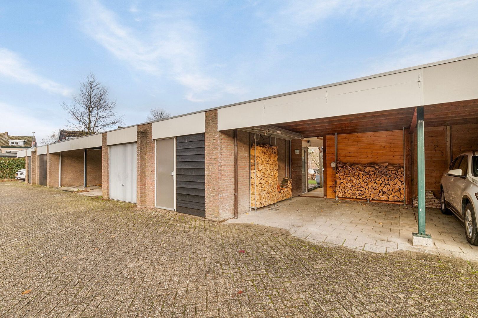 Admiraal de Ruyterstraat 163, Oud-Beijerland foto-30 blur