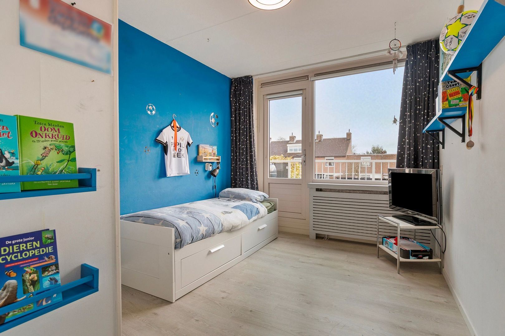 Admiraal de Ruyterstraat 163, Oud-Beijerland foto-19 blur