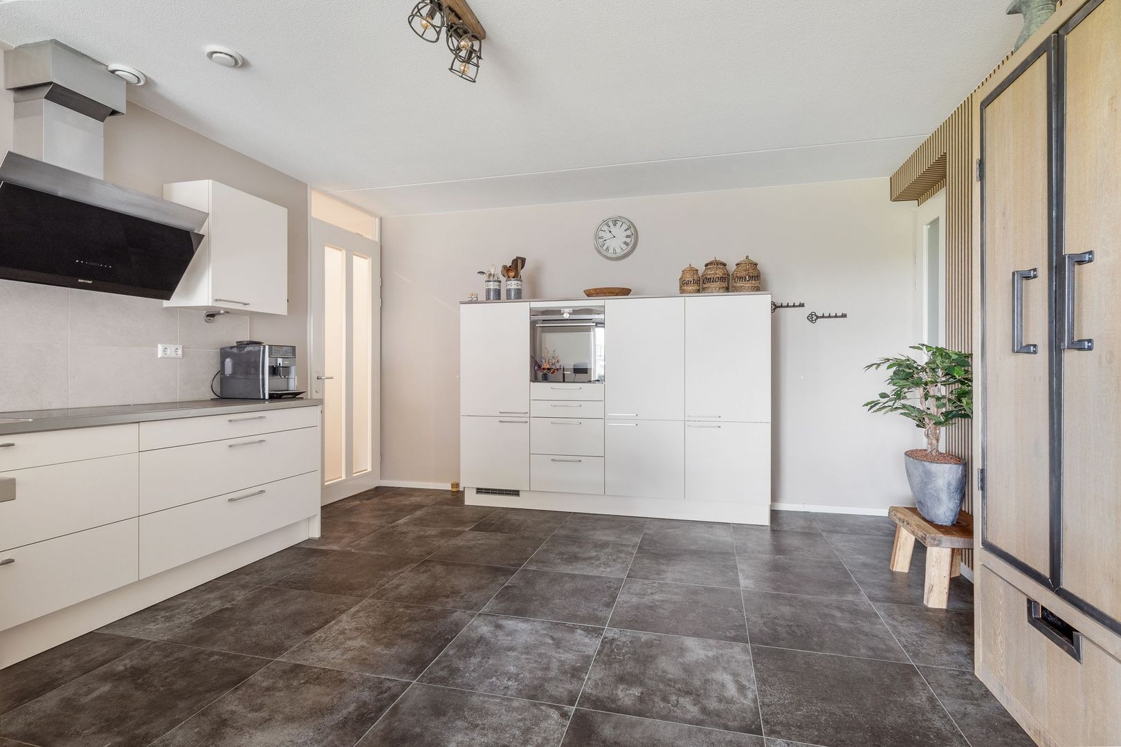 Muzieklaan 12, Oud-Beijerland foto-22 blur