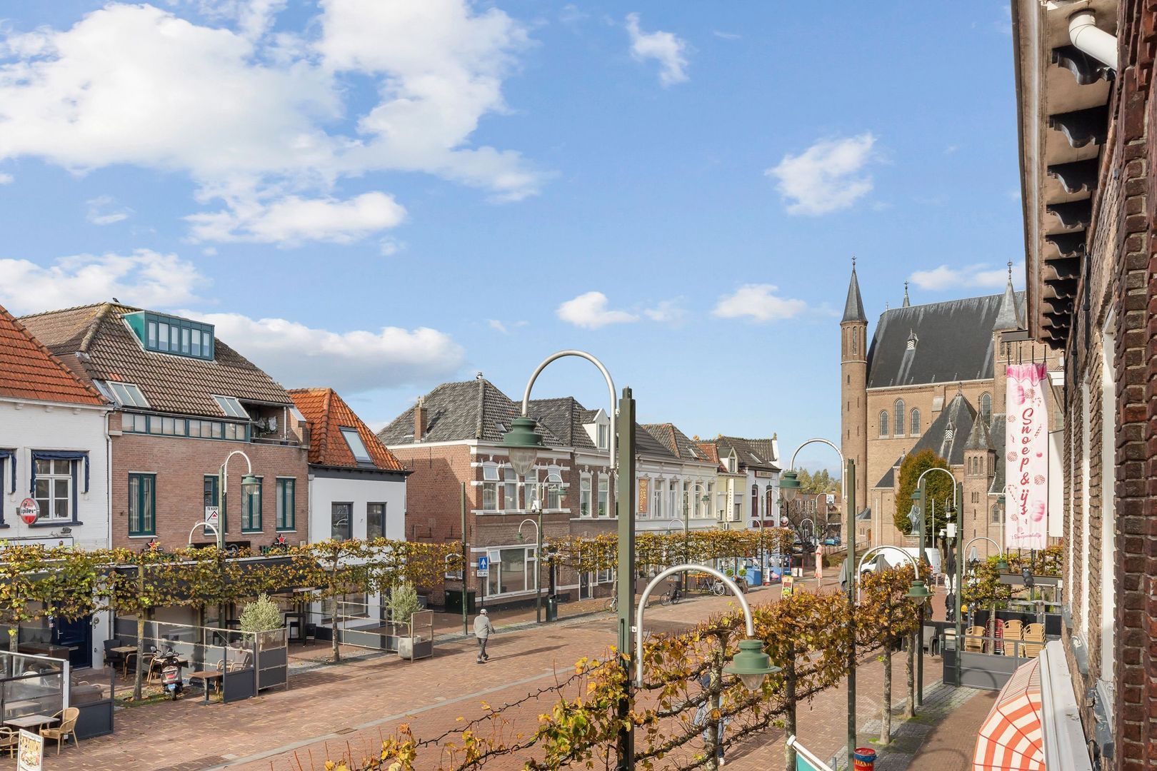 Markt 4 a, Steenbergen foto-18 blur