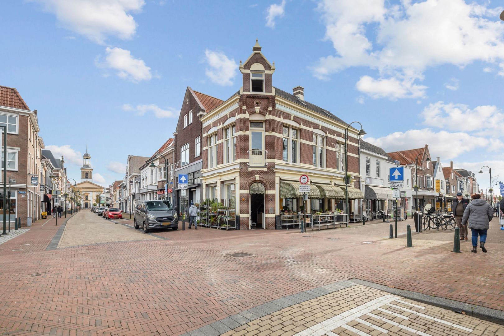 Markt 4 a, Steenbergen foto-19 blur