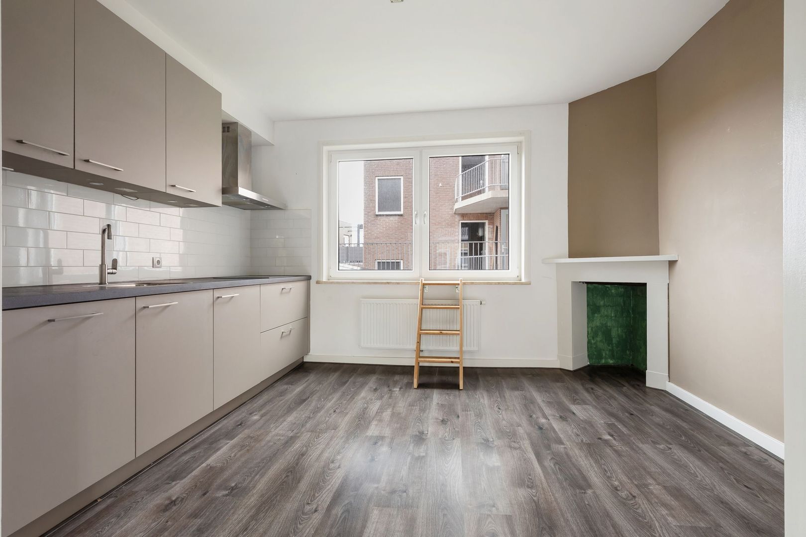 Markt 4 a, Steenbergen foto-4 blur