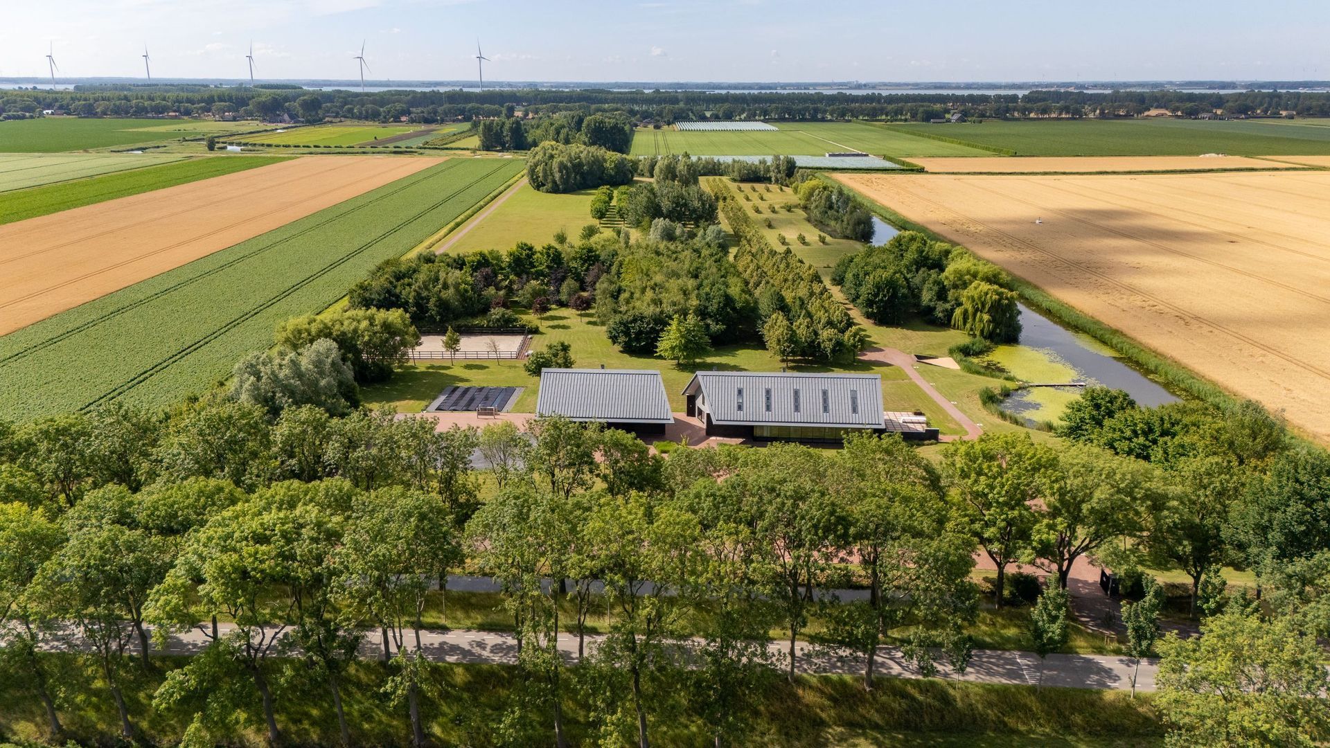 Middelsluissedijk OZ 74 a, Numansdorp foto-39 blur