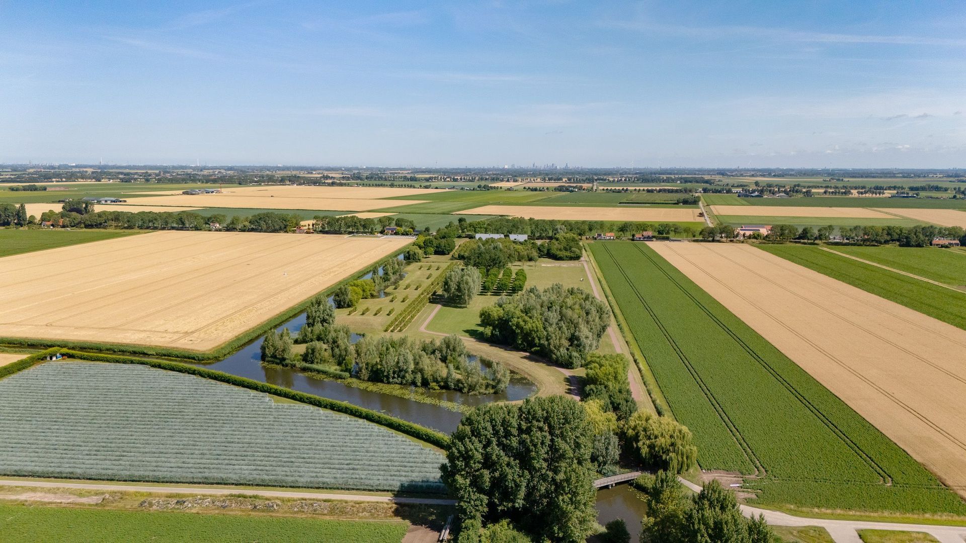 Middelsluissedijk OZ 74 a, Numansdorp foto-42 blur