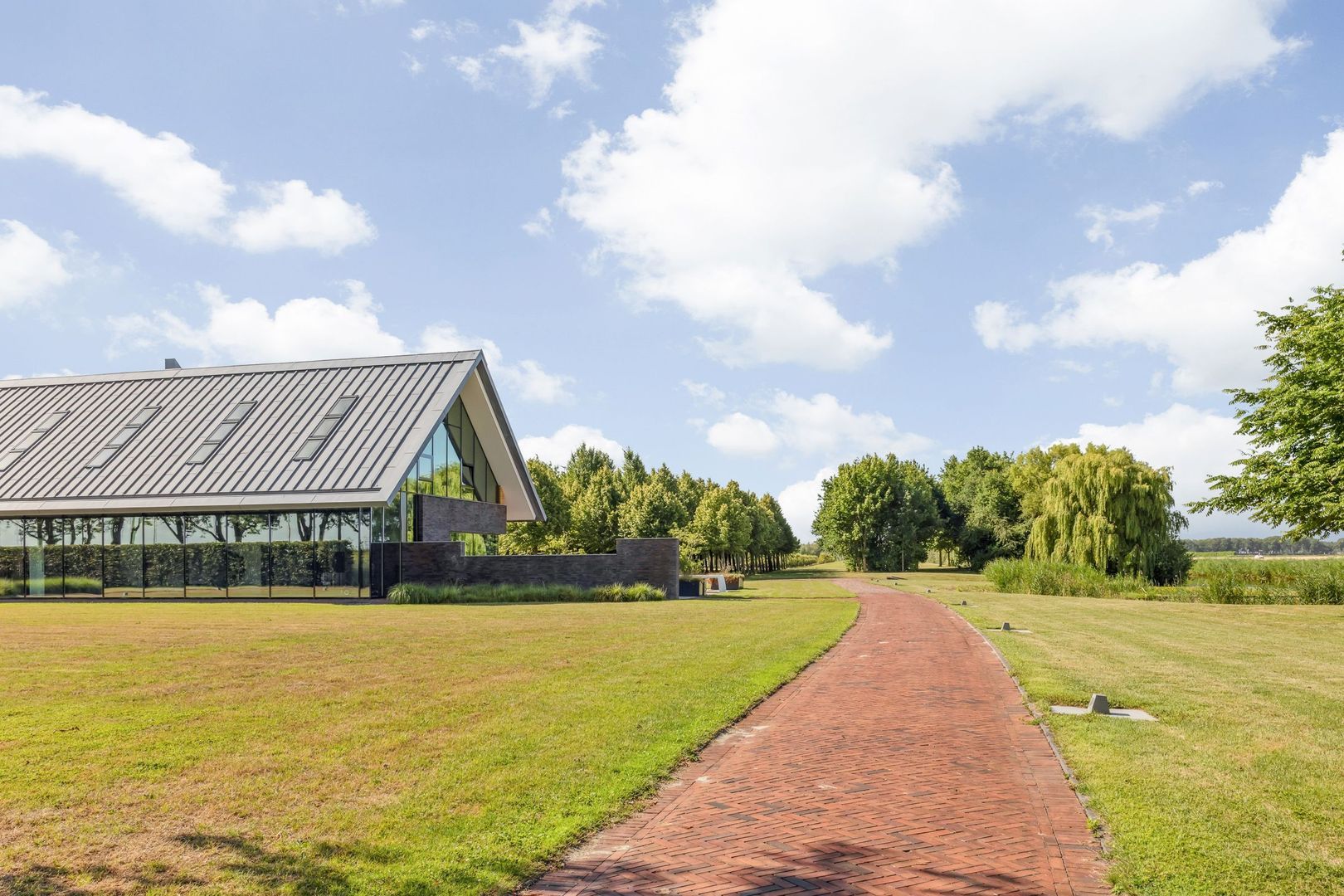 Middelsluissedijk OZ 74 a, Numansdorp foto-15 blur