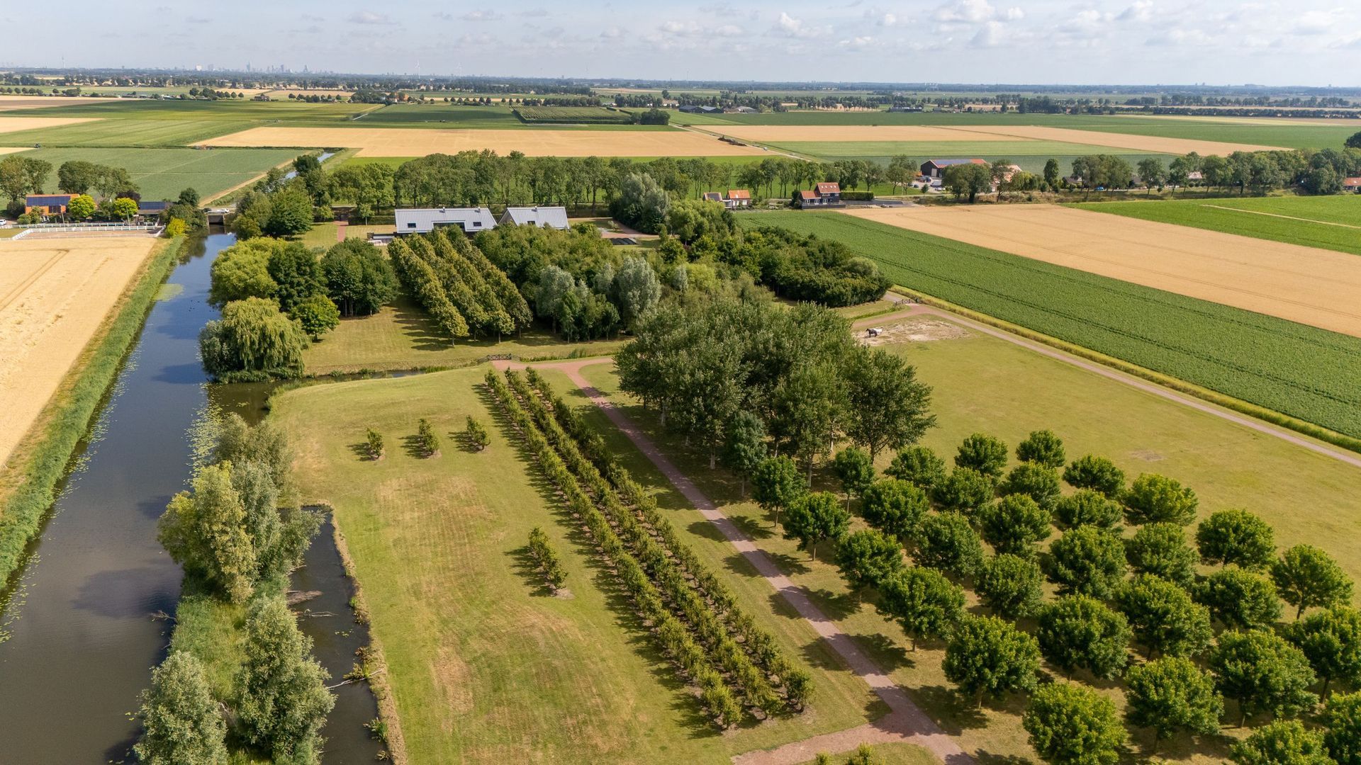 Middelsluissedijk OZ 74 a, Numansdorp foto-36 blur