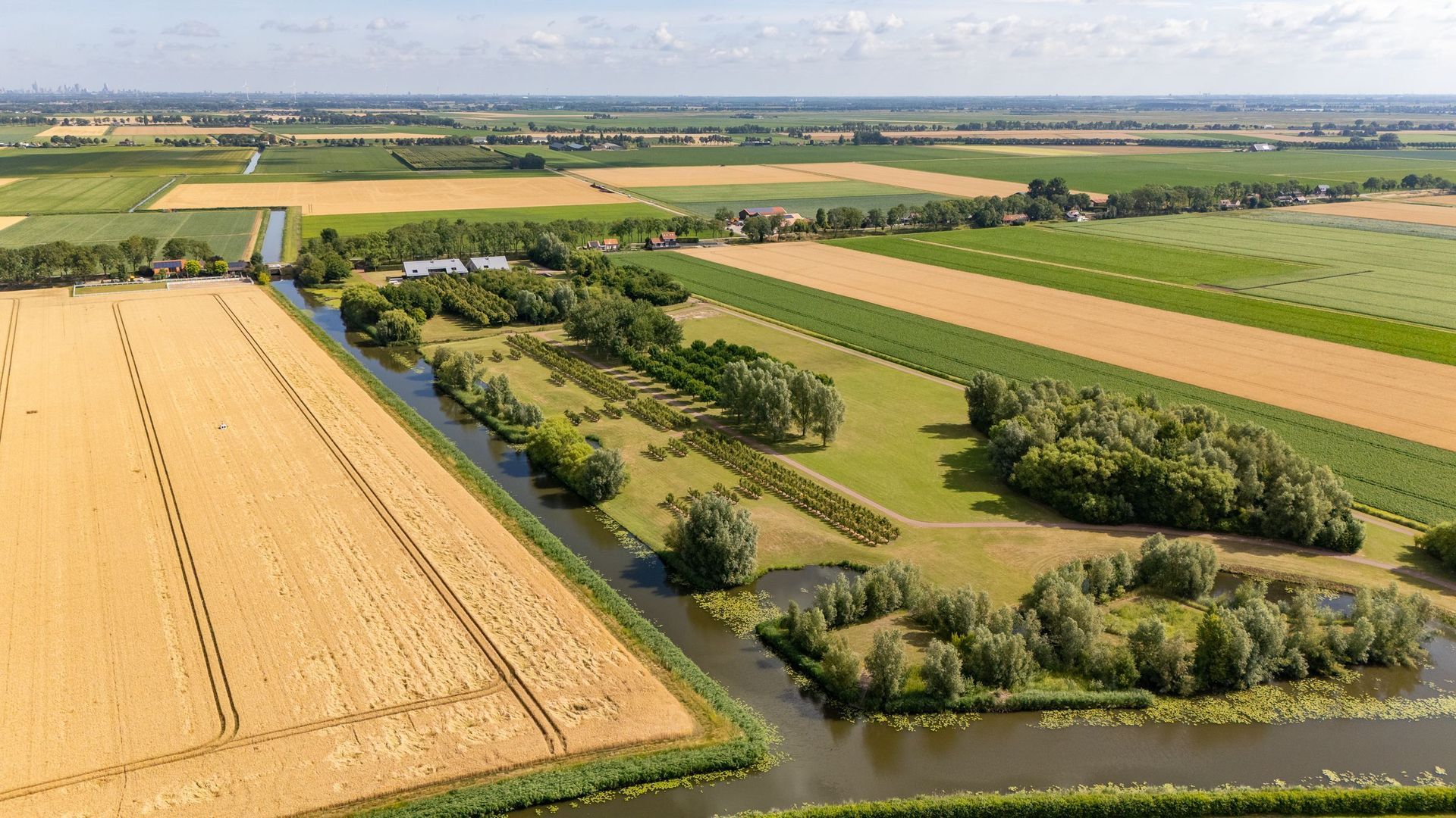 Middelsluissedijk OZ 74 a, Numansdorp foto-38 blur