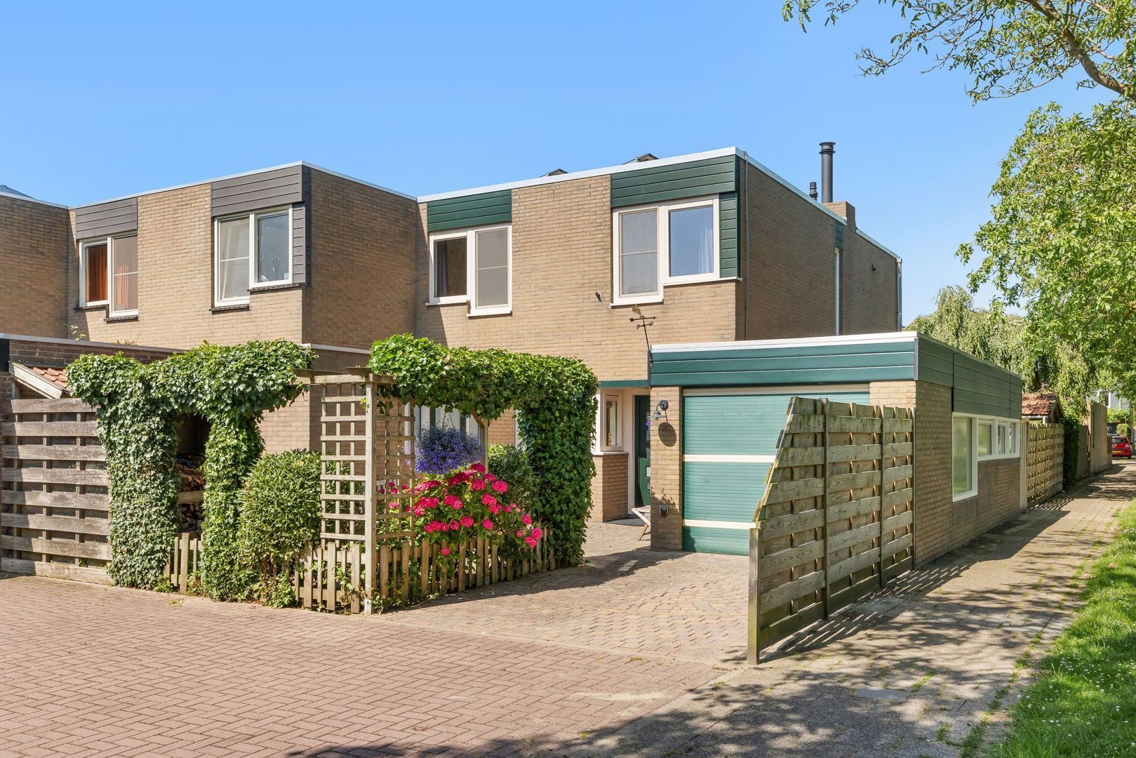 Jan Tooropstraat 47, Oud-Beijerland foto-1 blur