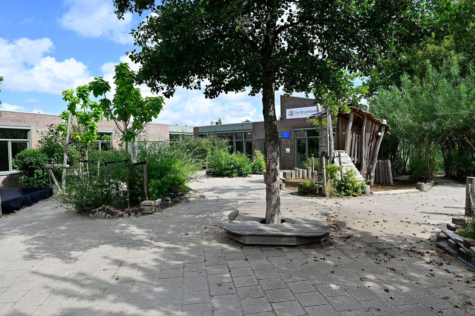 Floraronde 233, Velserbroek foto-24
