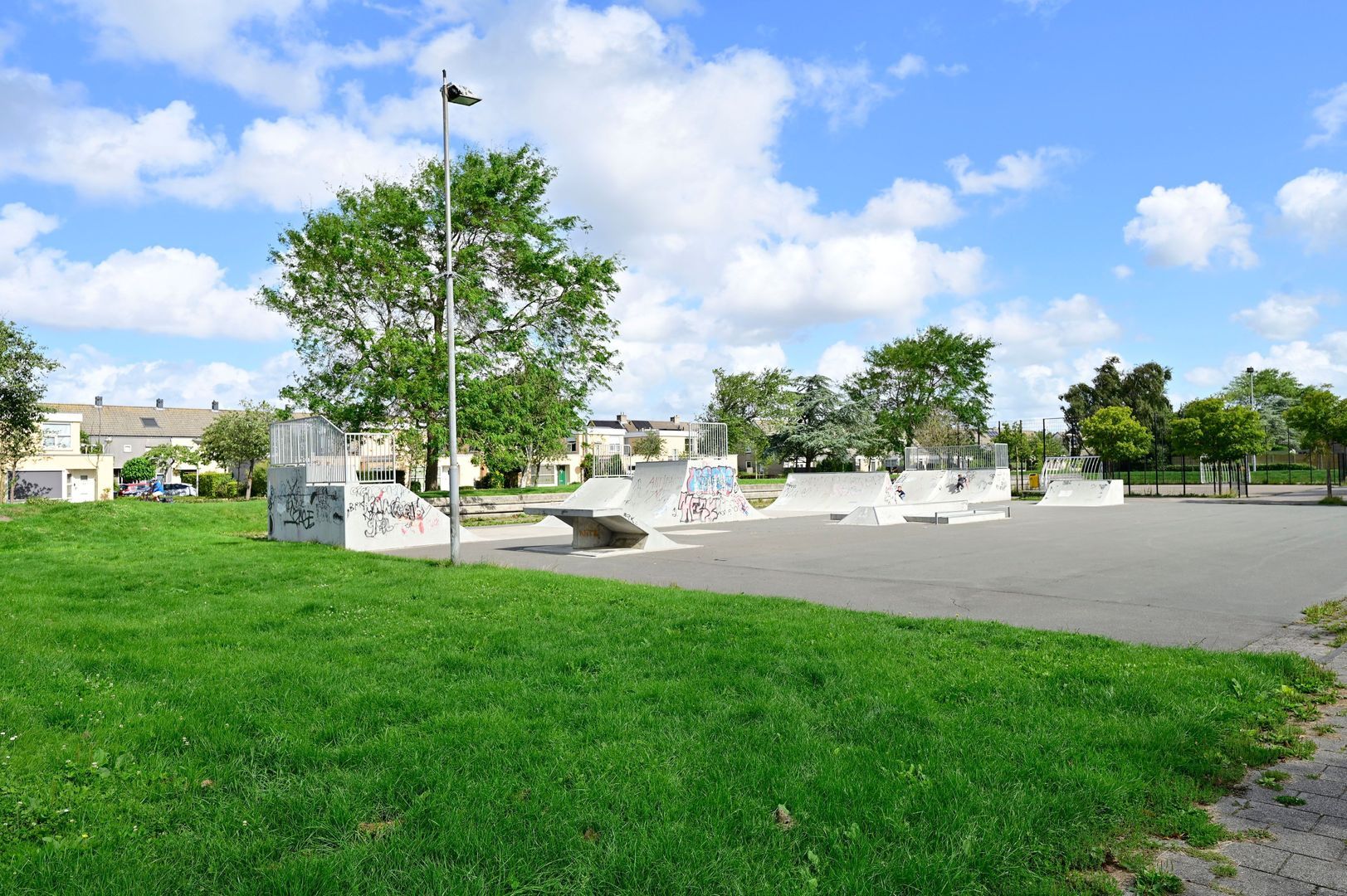 Floraronde 233, Velserbroek foto-22