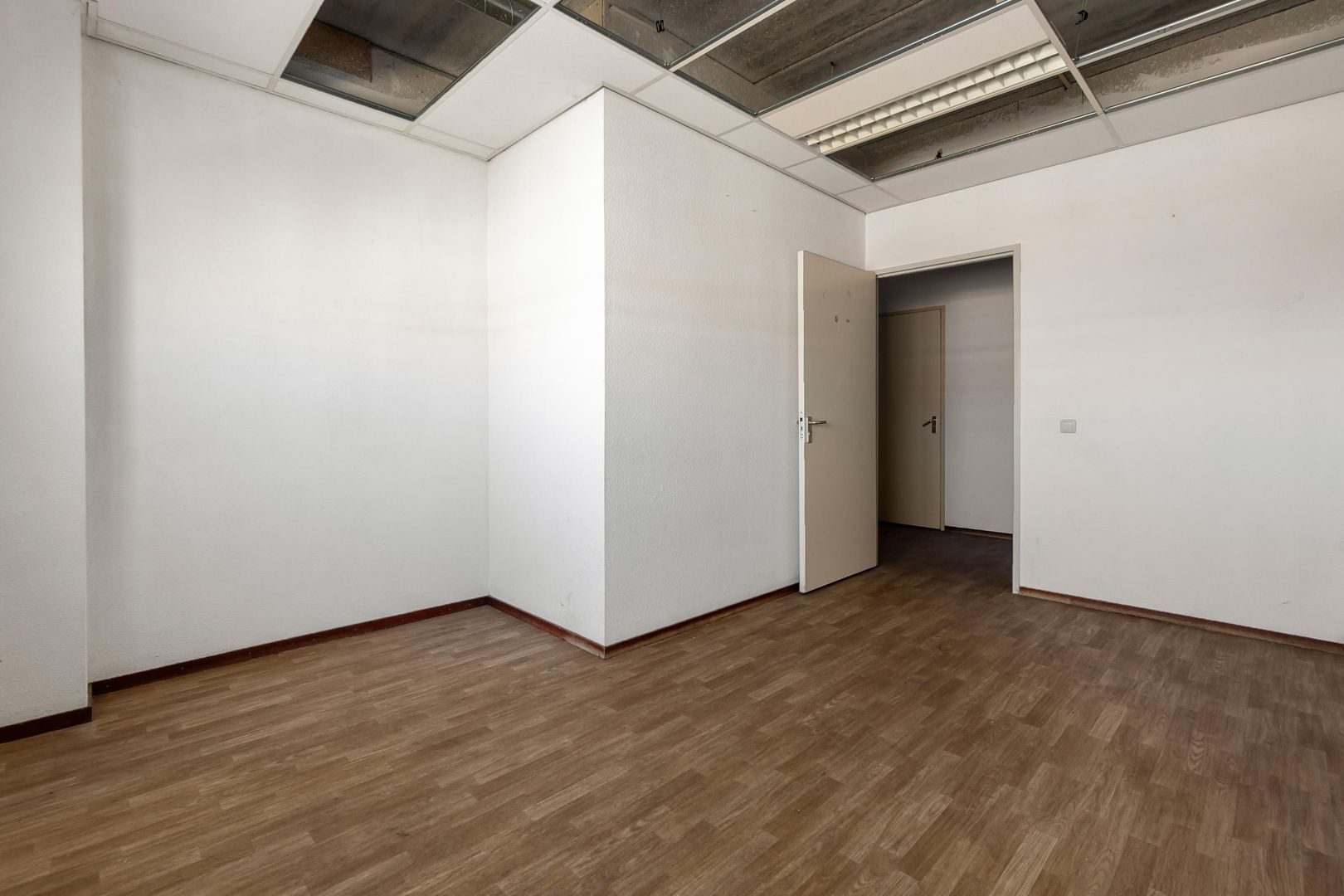 Zernikeweg 63, Middelharnis foto-18 blur