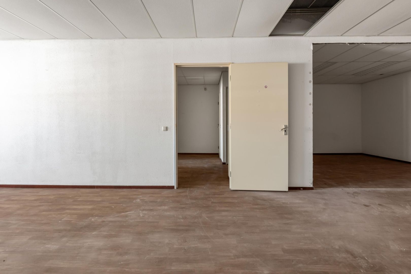 Zernikeweg 63, Middelharnis foto-11 blur