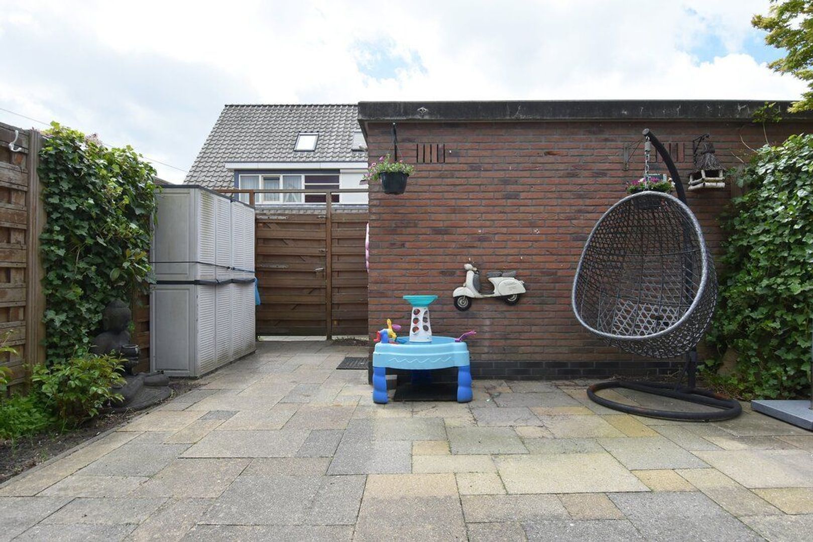 Irisstraat 3, Wateringen foto-14 blur