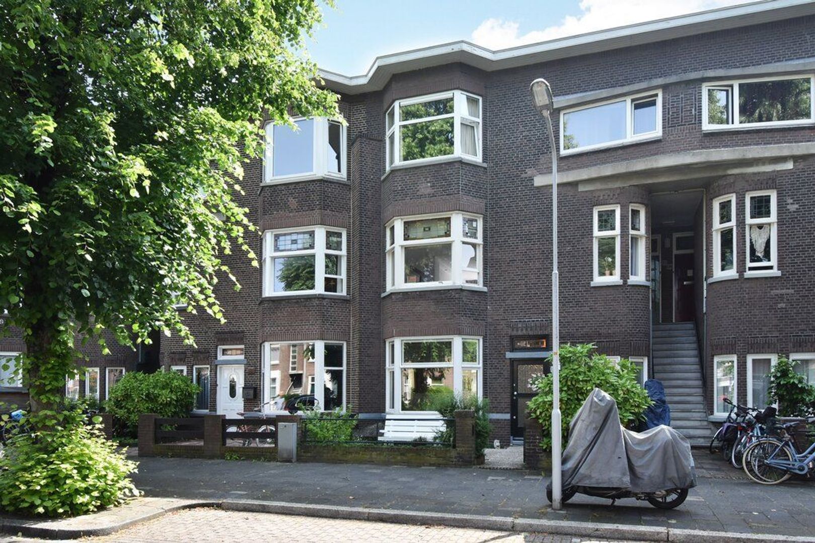 van de Wateringelaan 180, Voorburg foto-0 blur