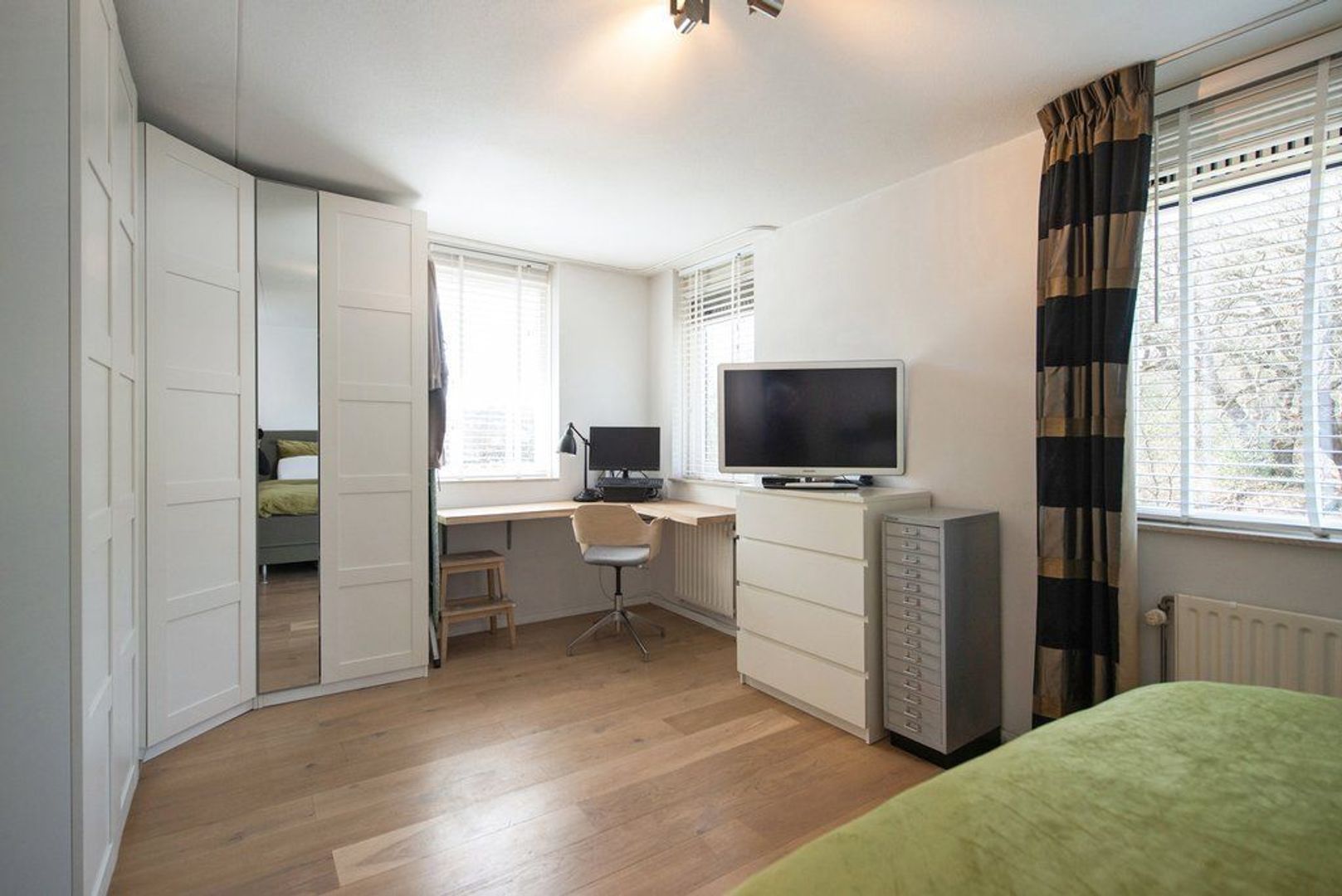 Hanso Idzerdapad 67, Den Haag foto-50 blur