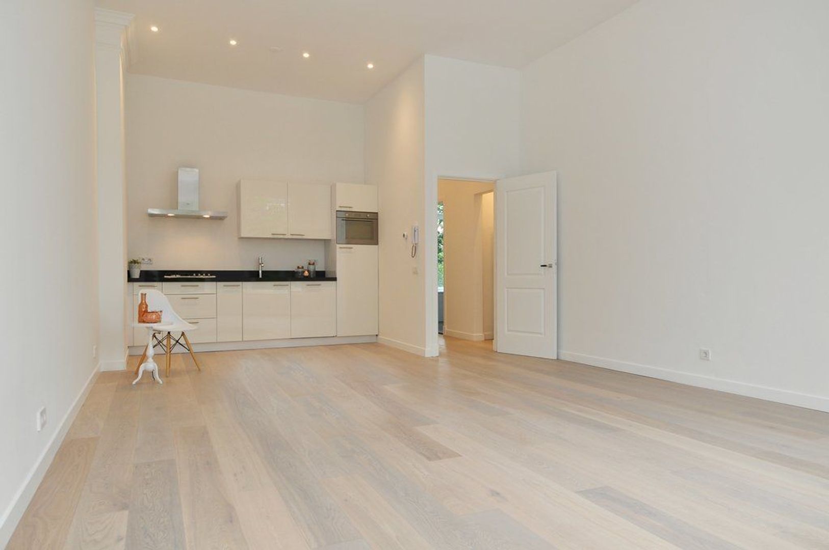 Waldeck Pyrmontkade 880, Den Haag foto-0 blur