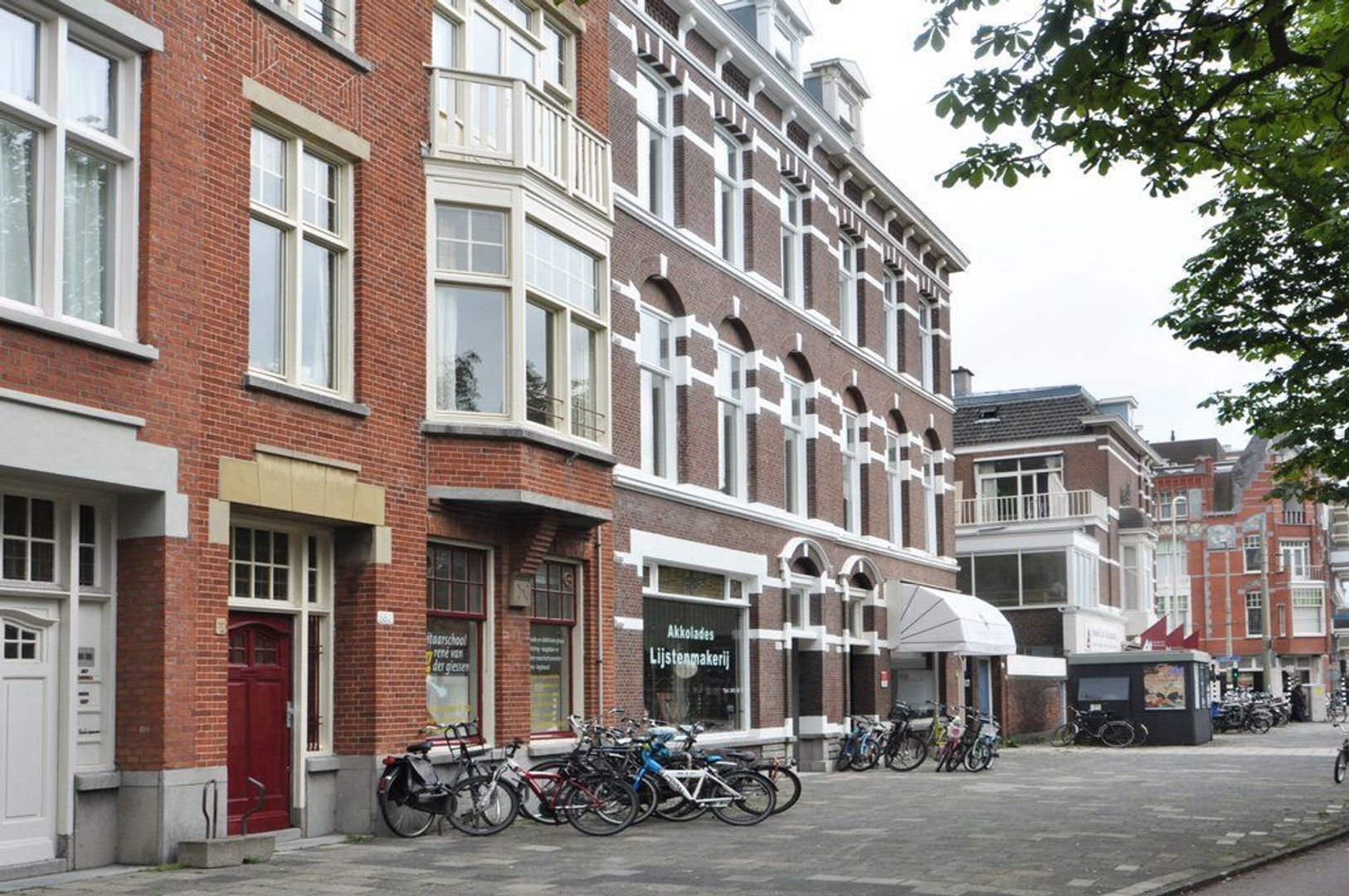 Waldeck Pyrmontkade 880, Den Haag foto-1 blur