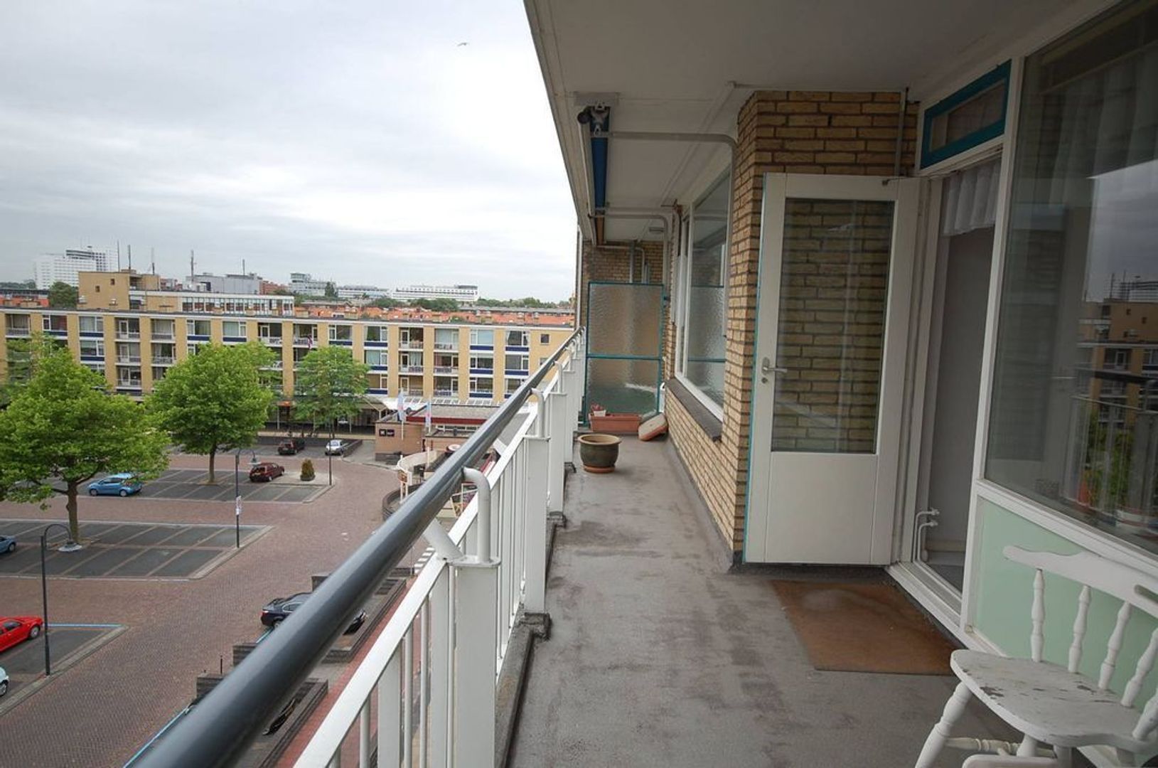 van Tuyll van Serooskerkenstraat 113, Voorburg foto-1 blur