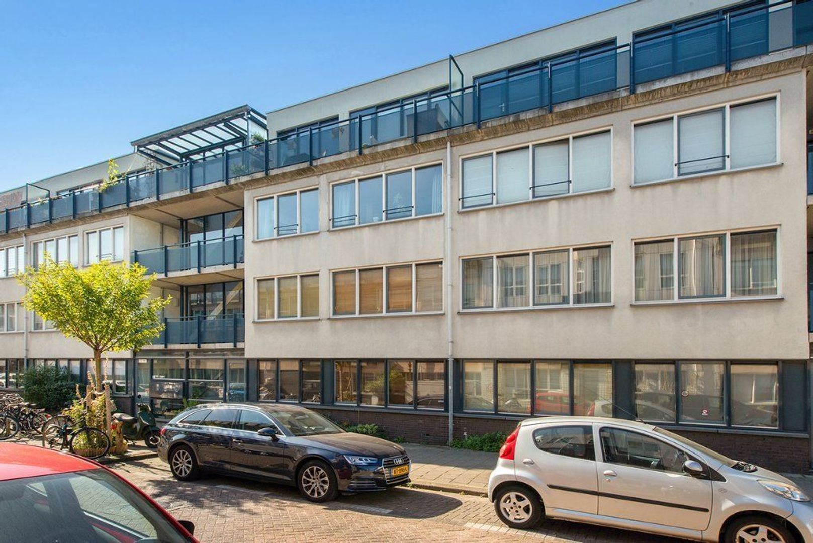 Van Diemenstraat 82, Den Haag foto-0 blur