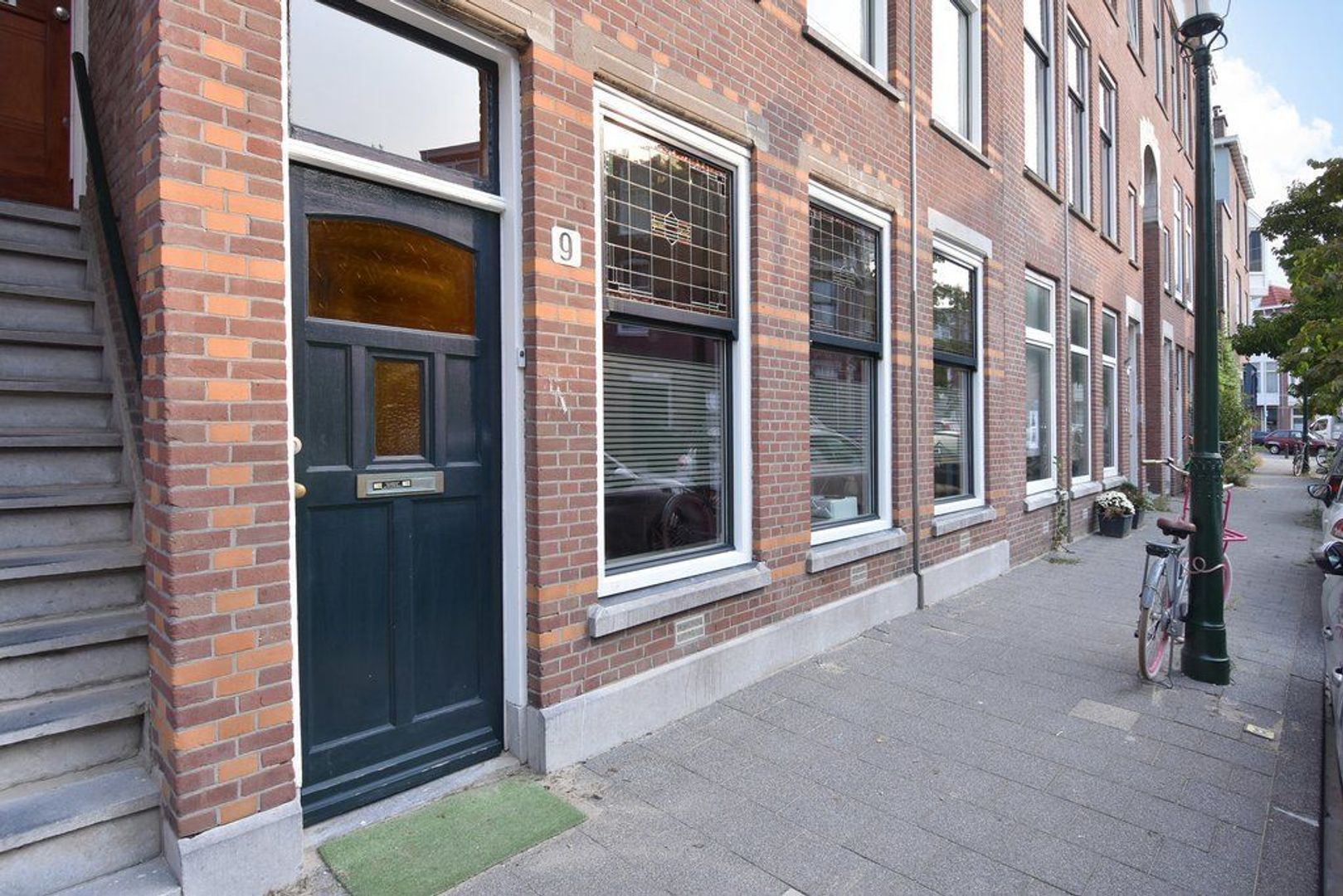 Halleystraat 9, Den Haag foto-1 blur