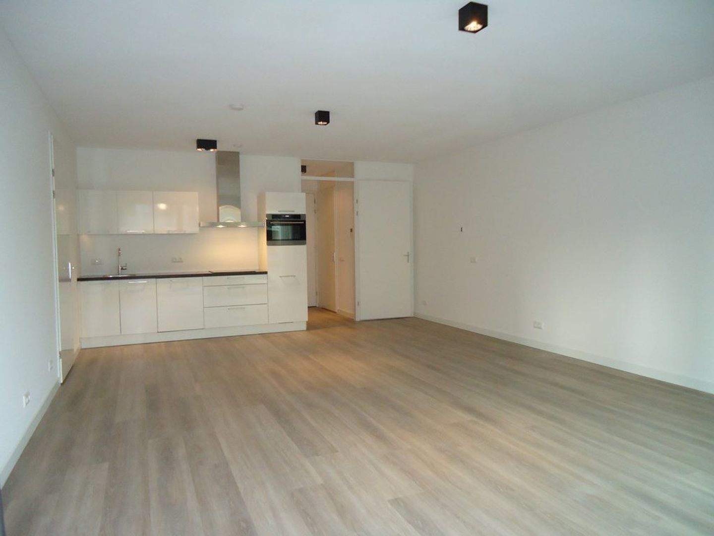 Escamplaan 880 c, Den Haag foto-0 blur