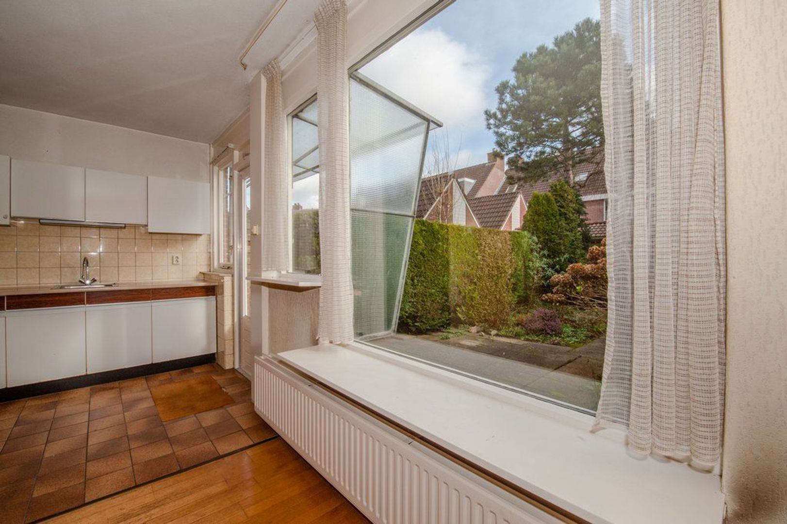 Het Wedde 68, Voorschoten foto-11 blur