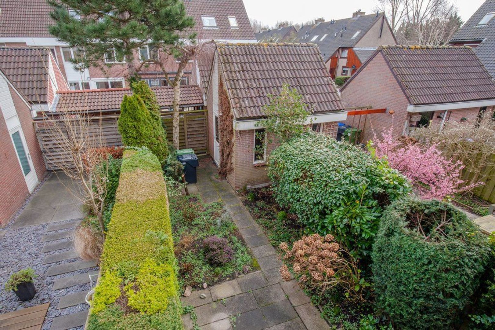 Het Wedde 68, Voorschoten foto-31 blur