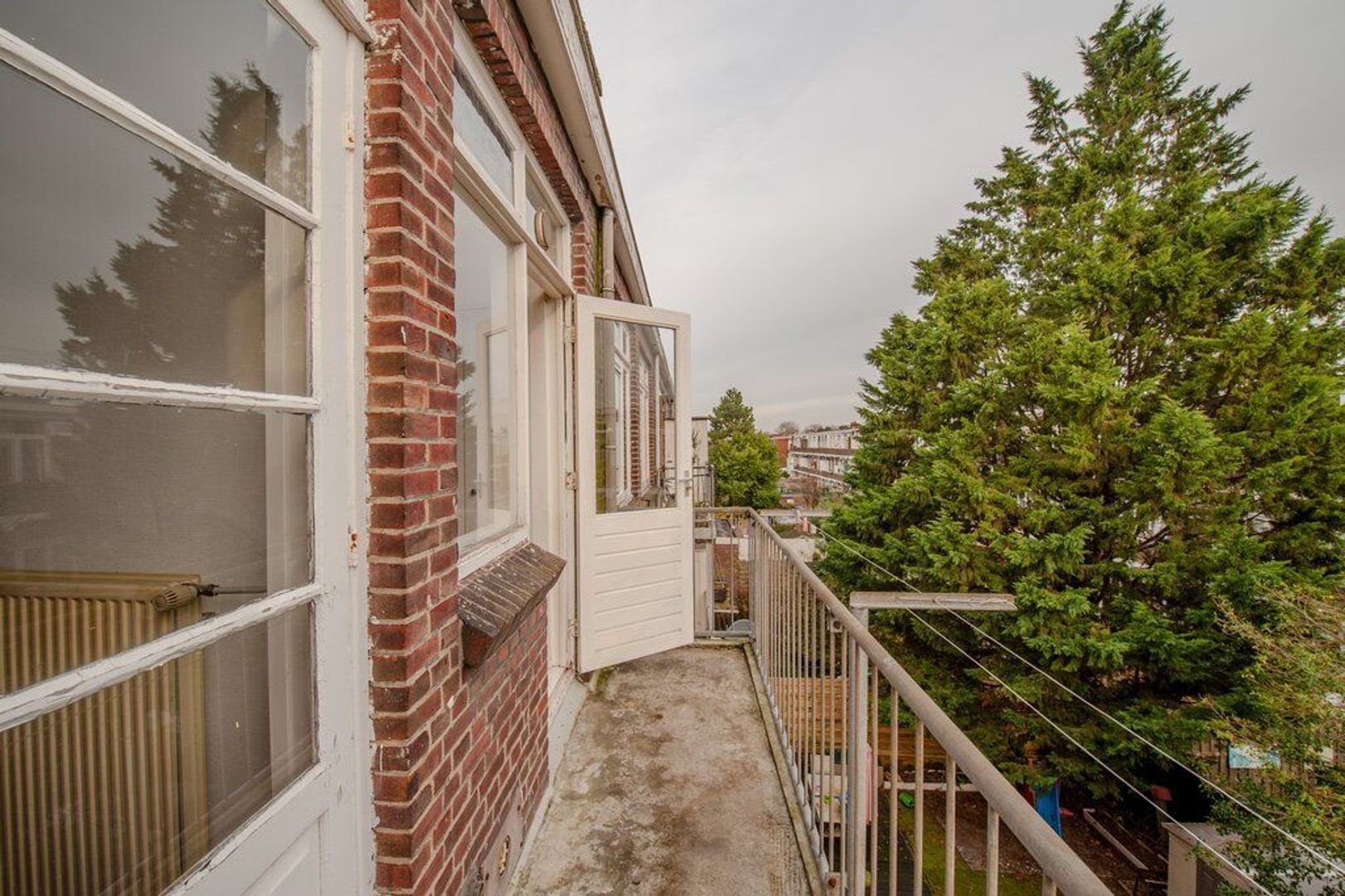 van de Wateringelaan 32, Voorburg foto-15 blur