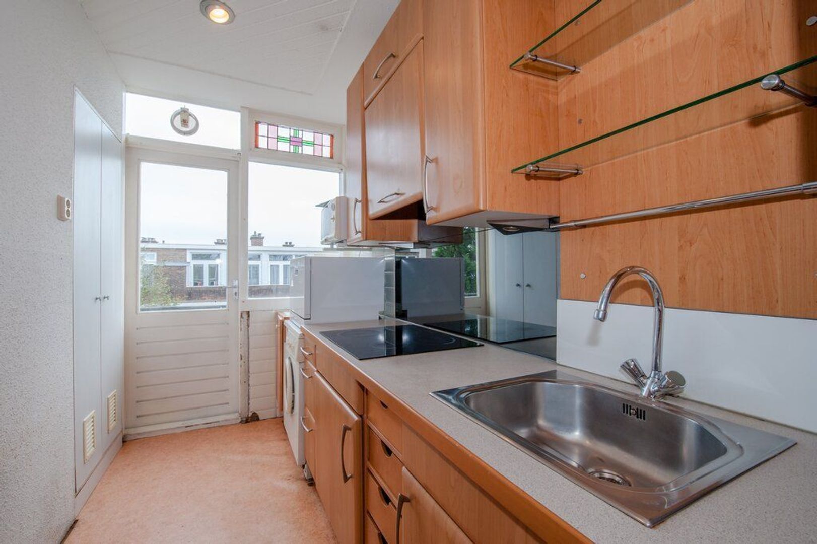 van de Wateringelaan 32, Voorburg foto-12 blur