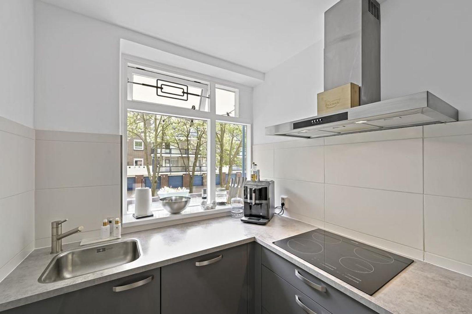 Landrestraat 384, Den Haag foto-13 blur