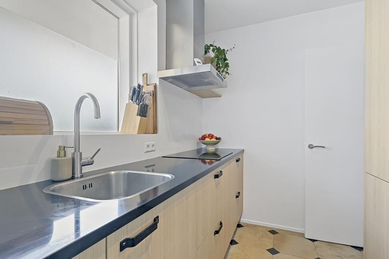 Aert van Neslaan 526, Oegstgeest foto-23 blur