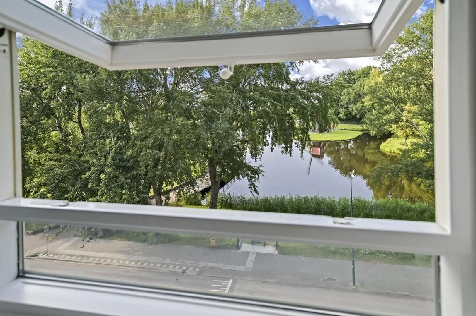 Aert van Neslaan 526, Oegstgeest foto-17 blur