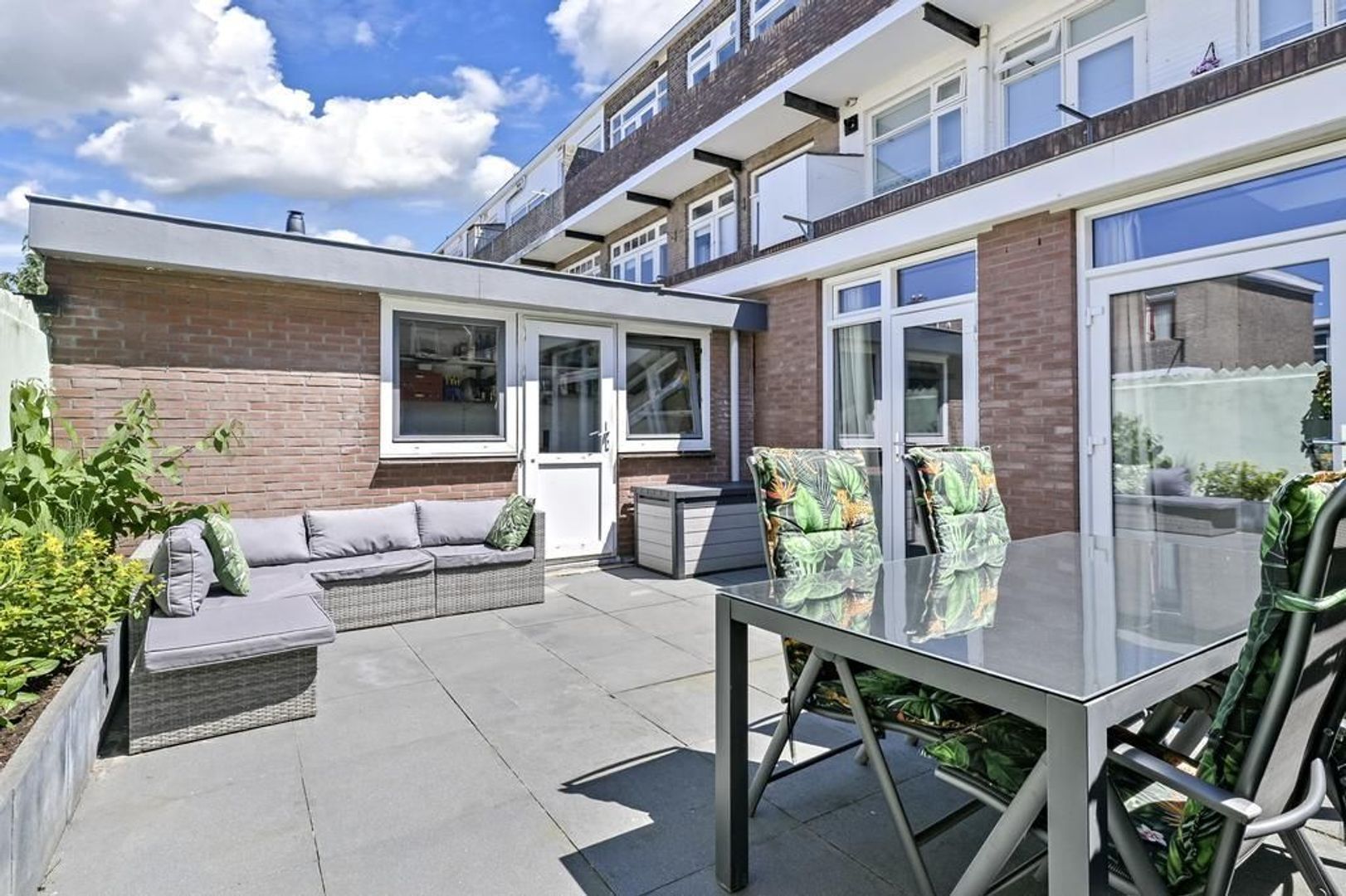 Pluvierstraat 481, Den Haag foto-11 blur