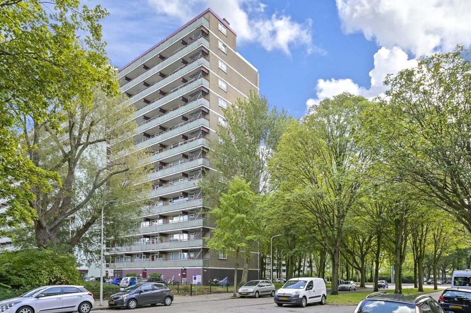Nieuwendamlaan 168, Den Haag foto-1 blur