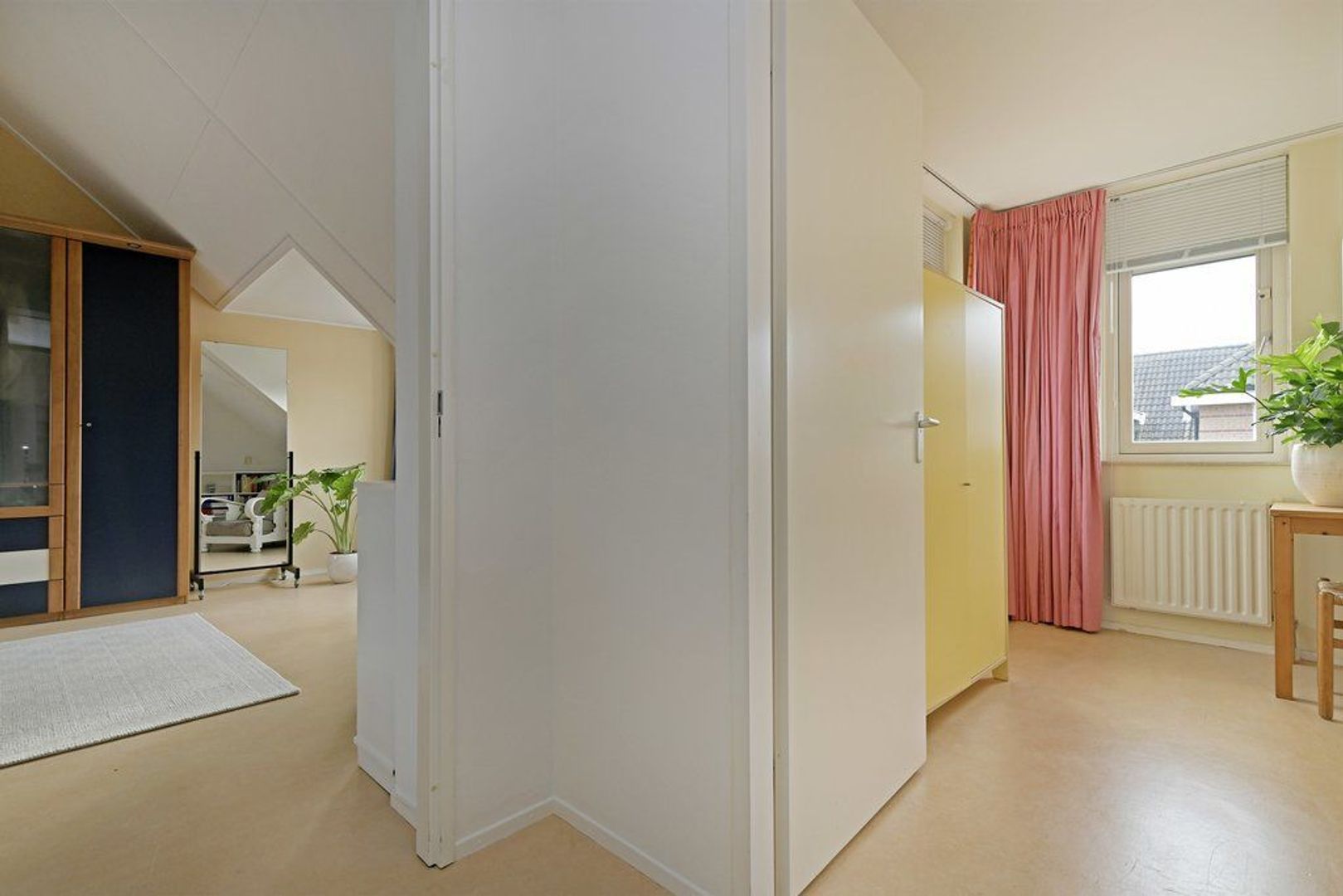 Alexine Tinnepad 33, Den Haag foto-24 blur