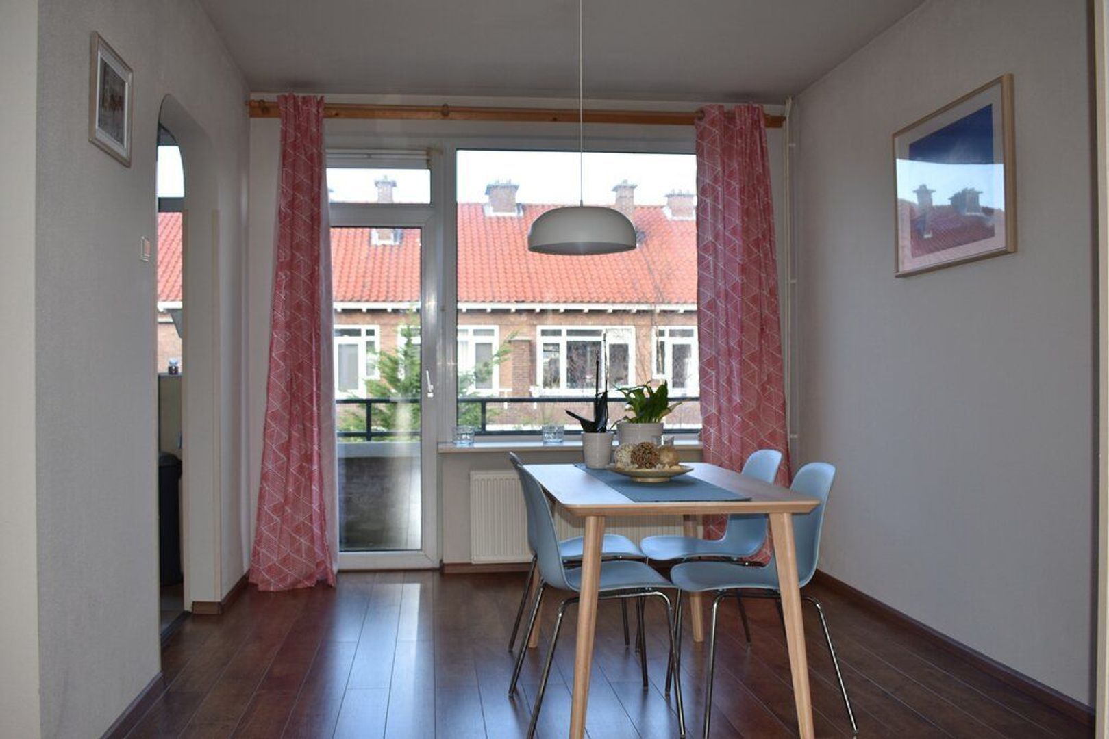 Adama van Scheltemastraat 19, Voorburg foto-2 blur