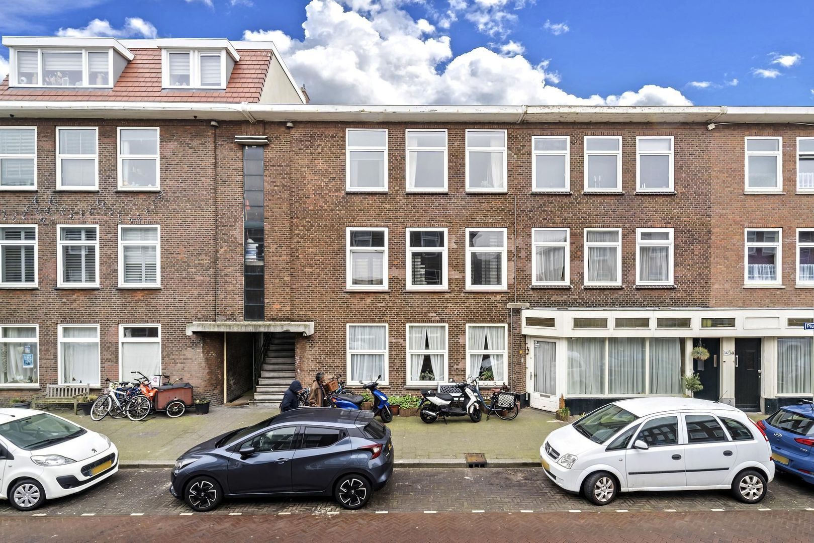 Pluvierstraat 338, Den Haag foto-0 blur