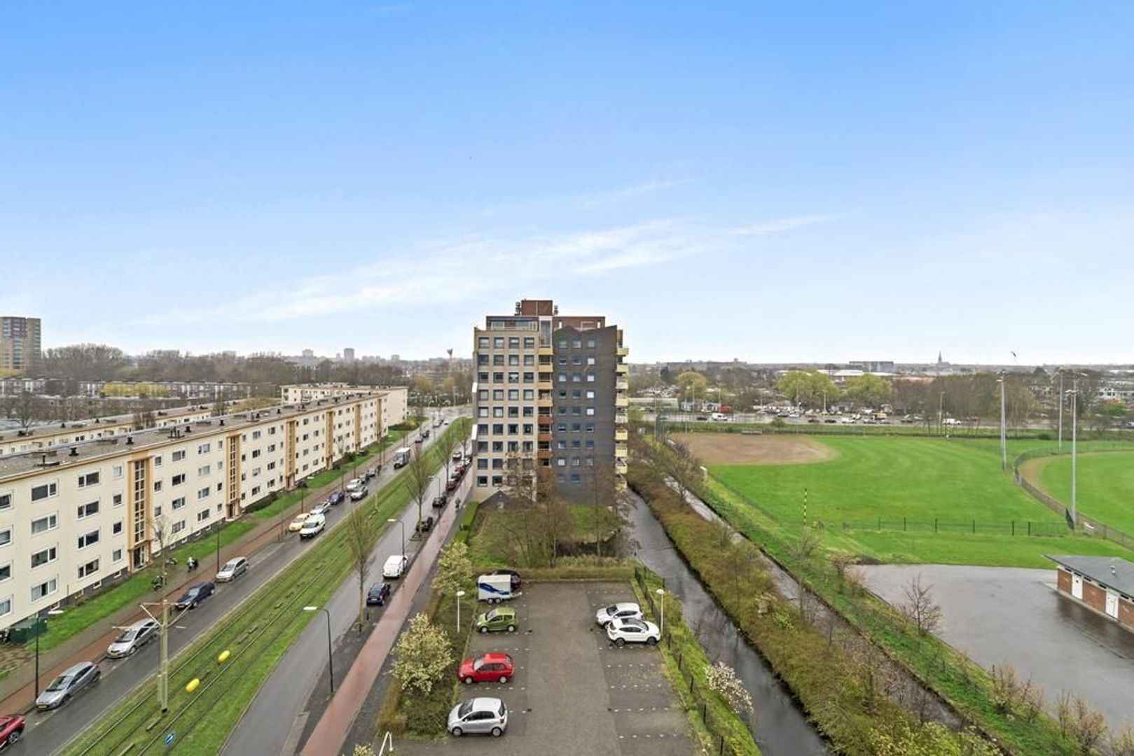 Dedemsvaartweg 1185, Den Haag foto-1 blur