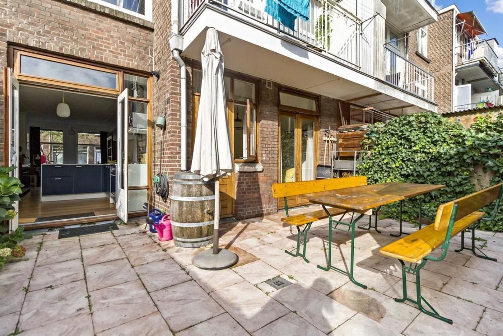 Larensestraat 130, Den Haag foto-10 blur
