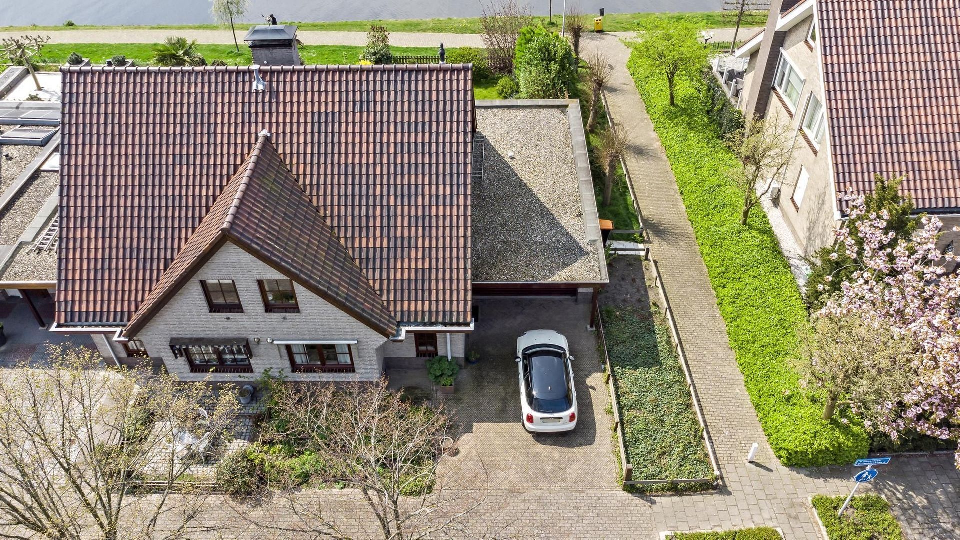 Siegenlaan 49, Rijnsburg foto-48 blur