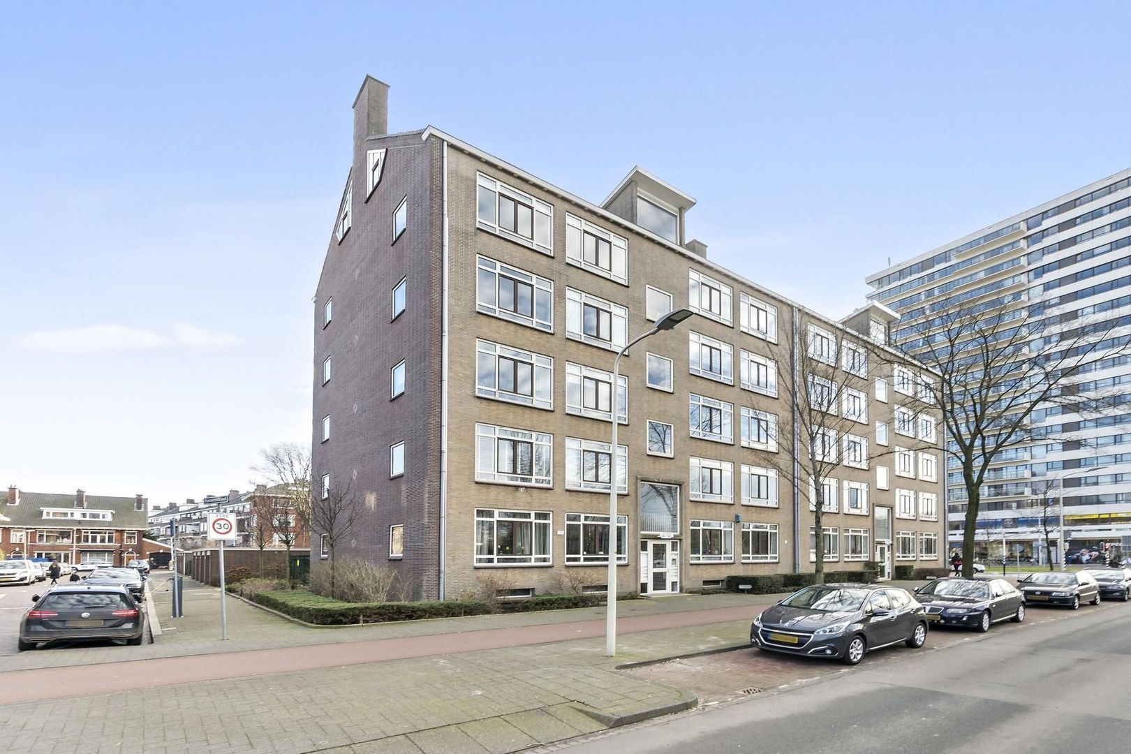 Laan van Meerdervoort 1100, Den Haag foto-24 blur