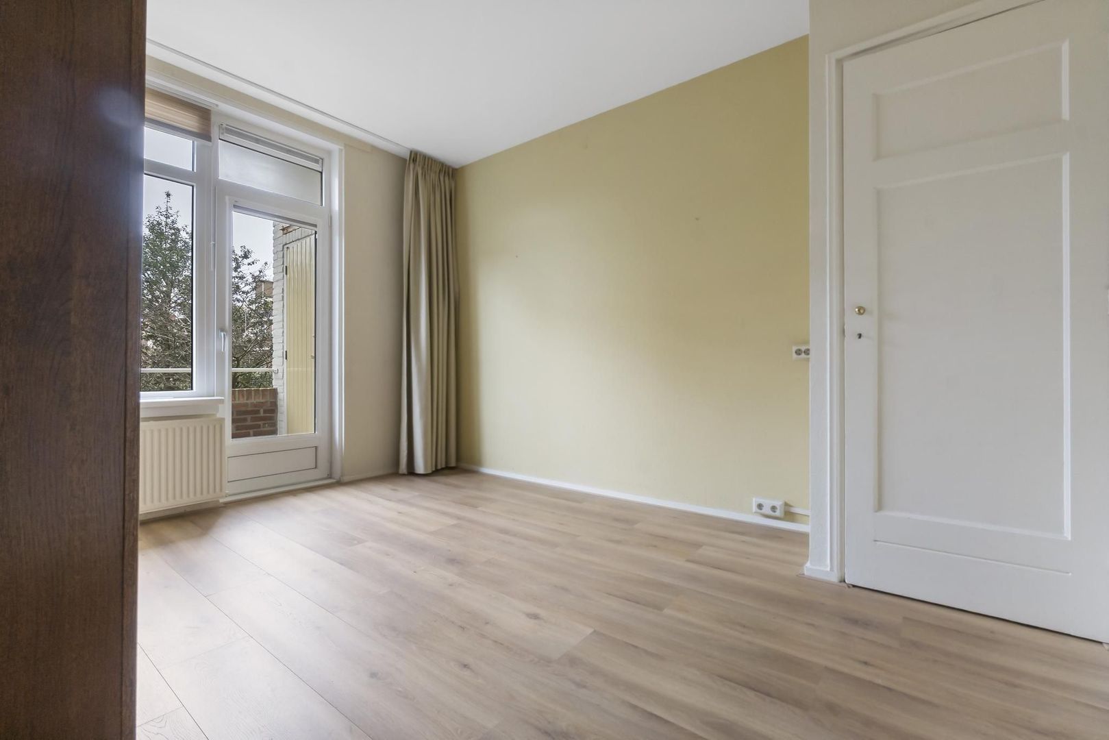 Laan van Meerdervoort 1209, Den Haag foto-19 blur