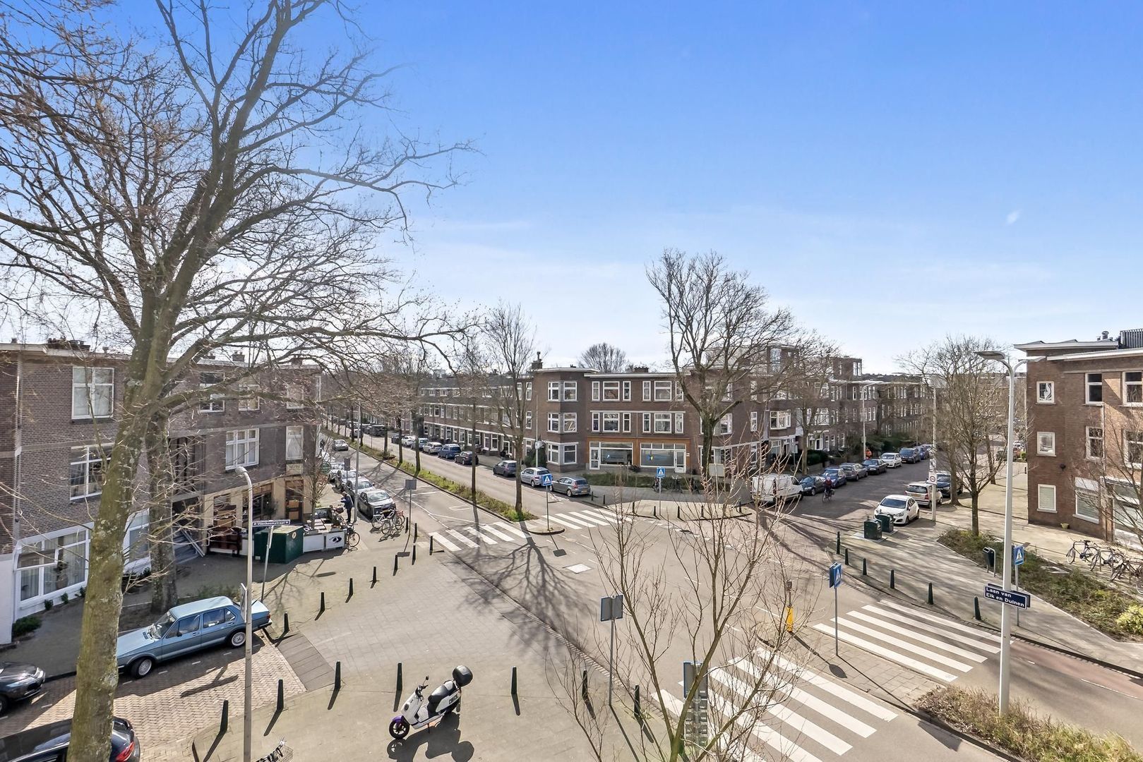 Laan van Eik en Duinen 179, Den Haag foto-10 blur