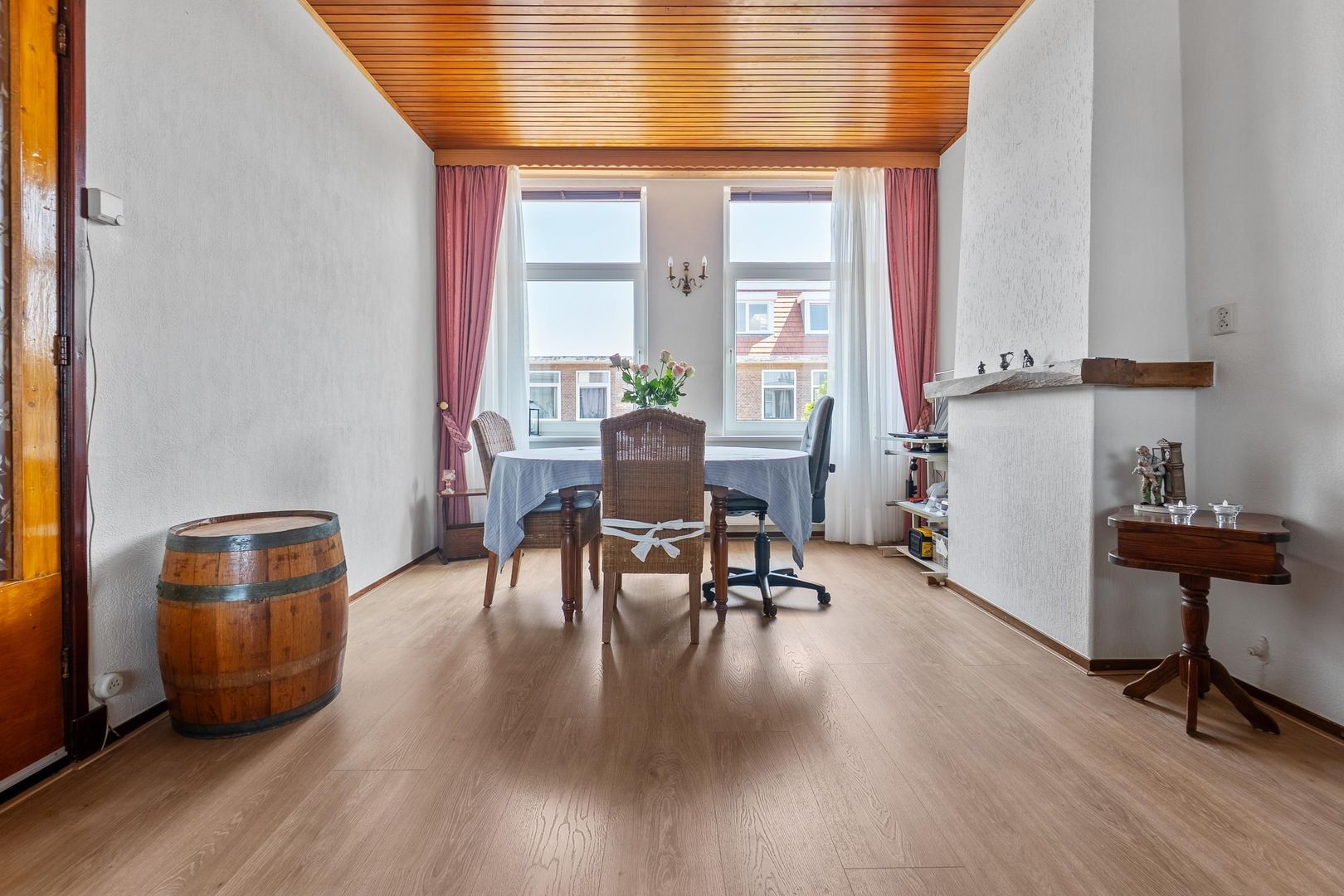 Pluvierstraat 337, Den Haag foto-2 blur