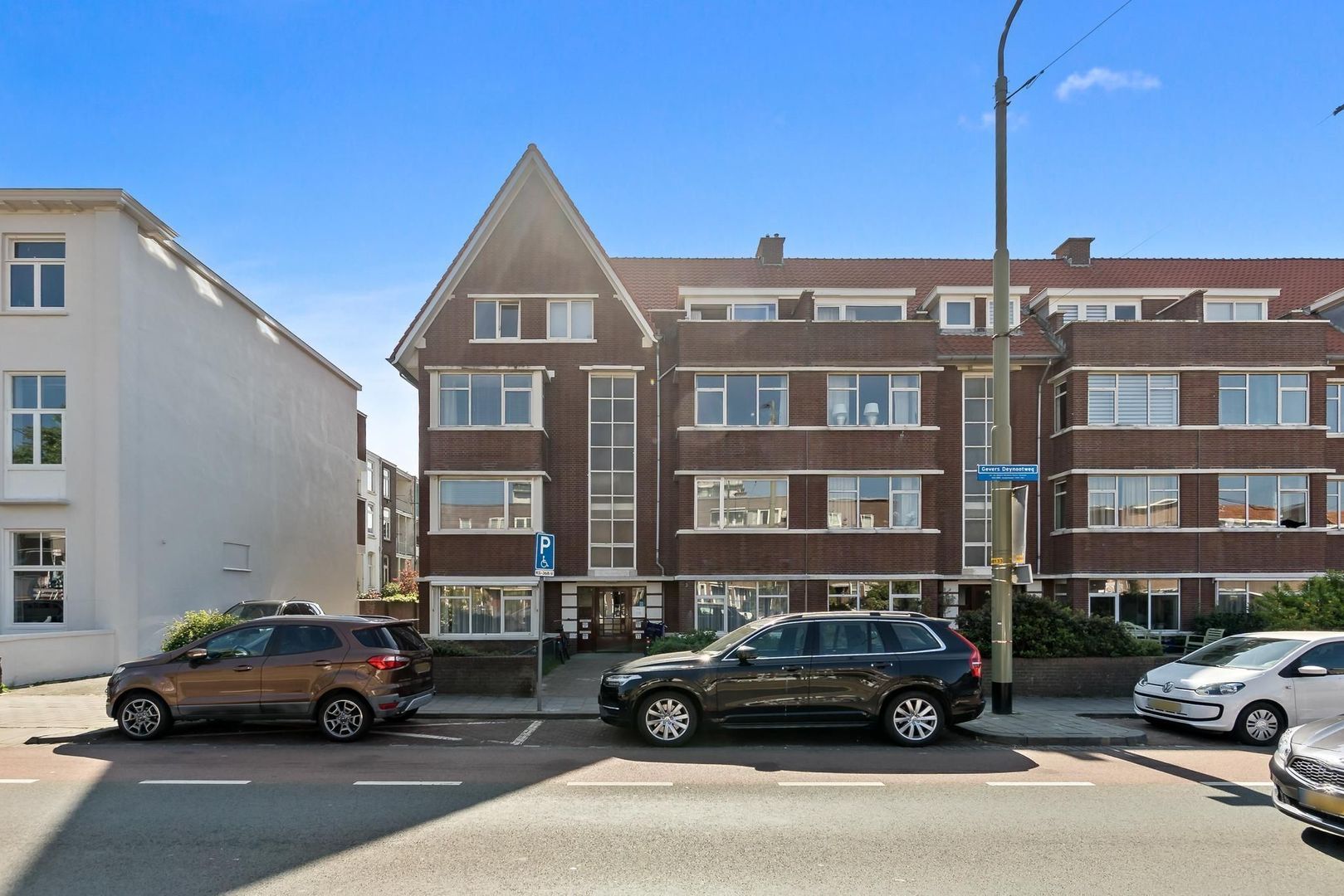 Gevers Deynootweg 55 B, Den Haag foto-1 blur