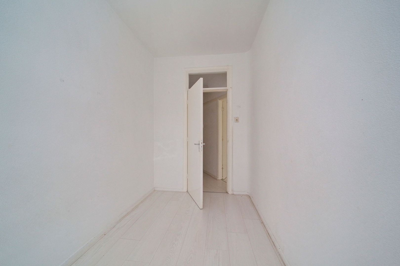 Harderwijkstraat 254, Den Haag foto-2 blur