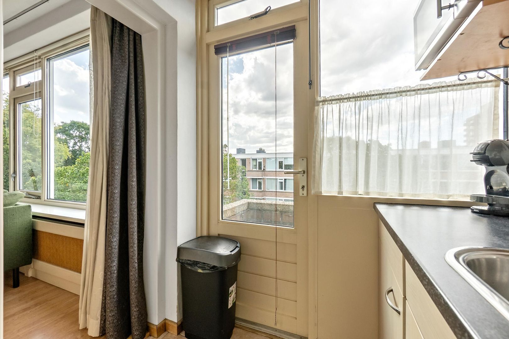 Brinnolaan 24, Voorburg foto-23 blur