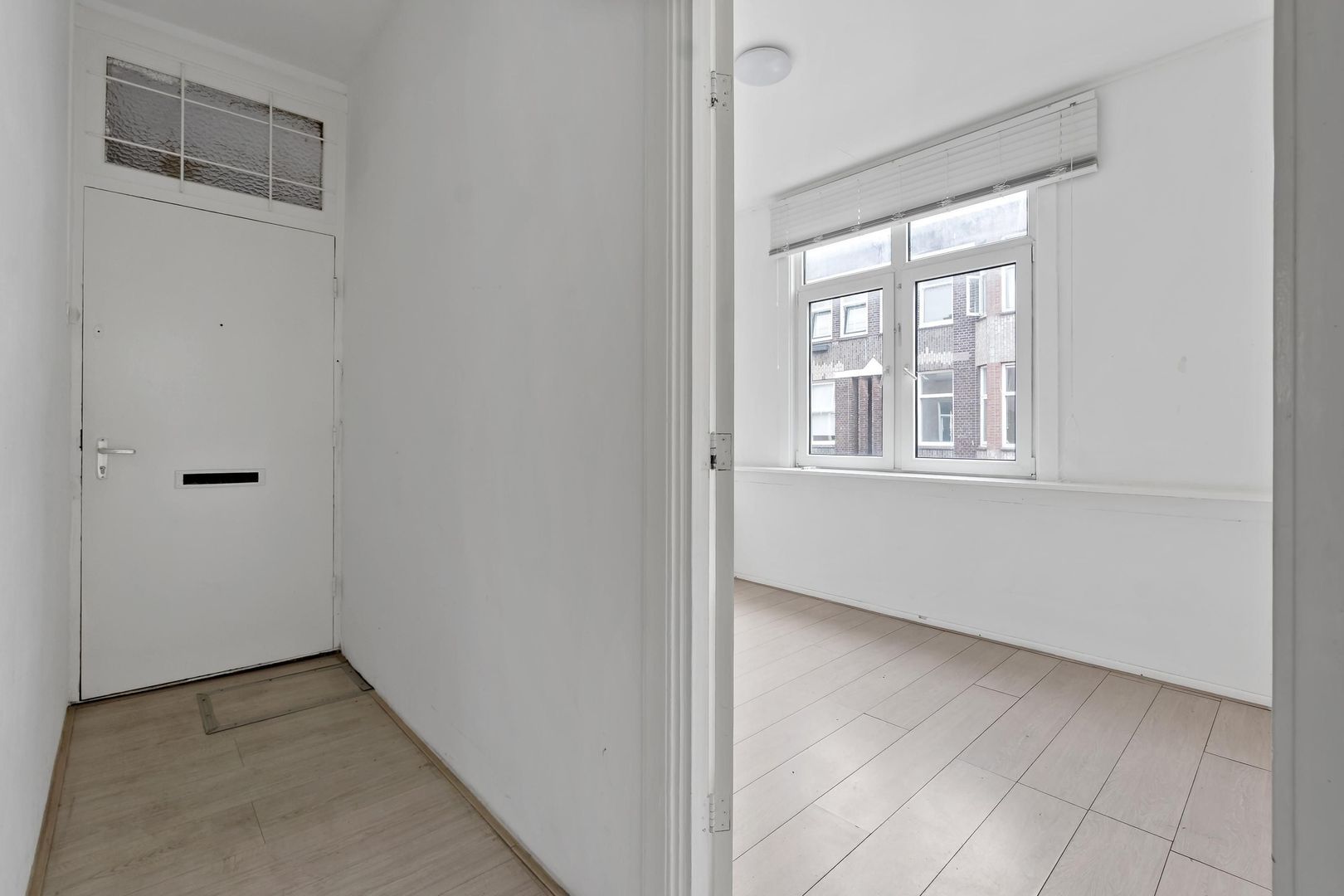 Maasstraat 295, Den Haag foto-1 blur