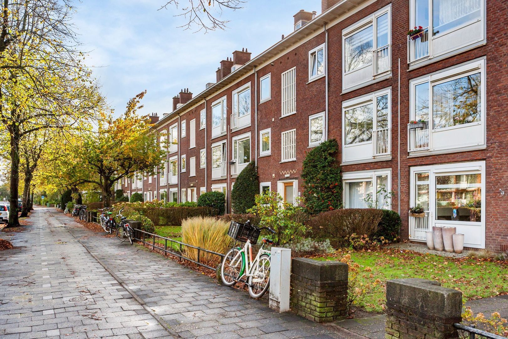 Laan van Nieuw Oosteinde 132, Voorburg foto-19 blur