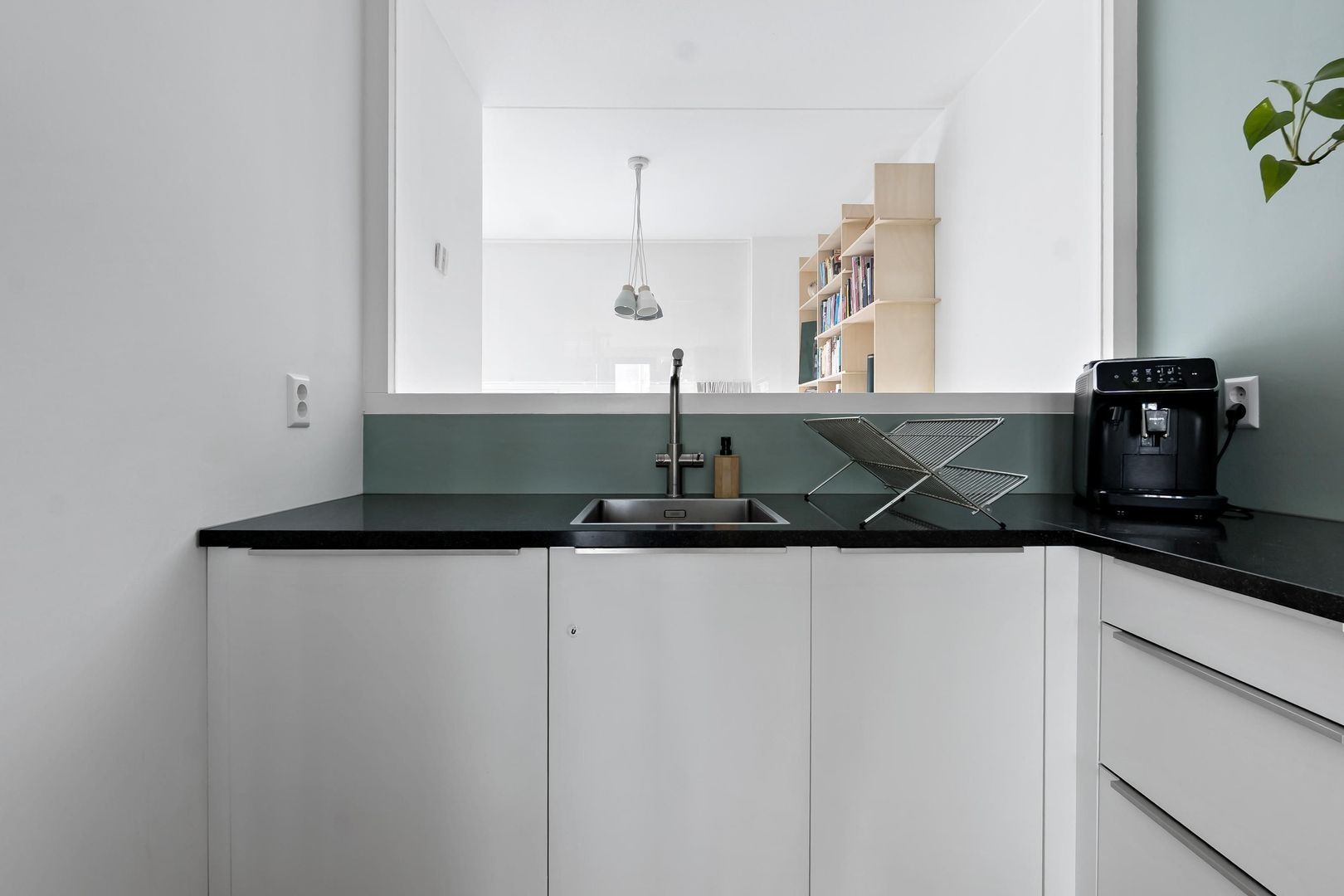 Johannes Camphuijsstraat 163 D, Den Haag foto-24 blur